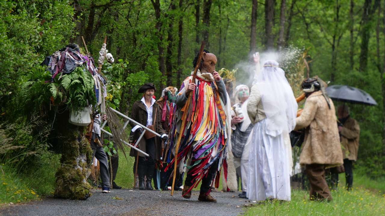 Famille Carnaval : l #39 autre monde est possible Ulule Famille Carnaval : l #39 autre monde est possible Ulule