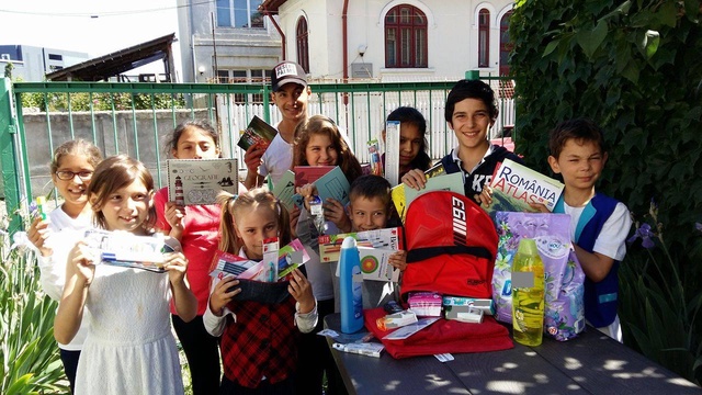 Cover image of the project Tous les enfants ont droit a un avenir !