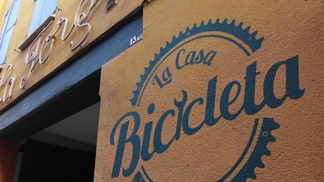 Cover image of the project La Casa Bicicleta