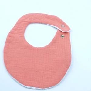 Petit bavoir Jade - corail