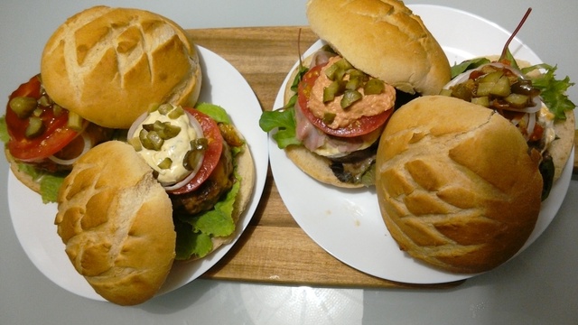 Cover image of the project La carte urban food truck
