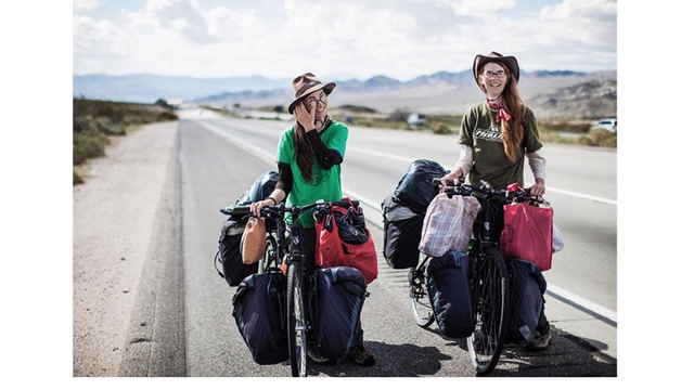 Cover image of the project Soeurs