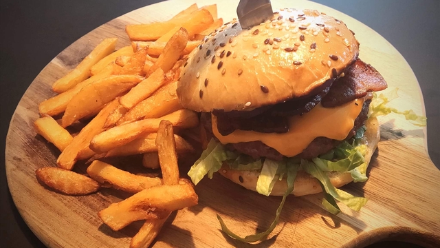 Image de couverture de la collecte La Part du Lion, le burger 100% maison