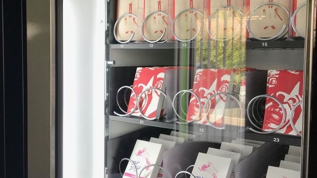 * BLOW BOOK * - Ulule