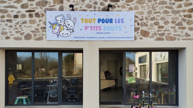 Cover image of the project Tout pour les p'tits bouts , boutique de seconde main.