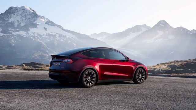 Cover image of the project Tesla modèle Y