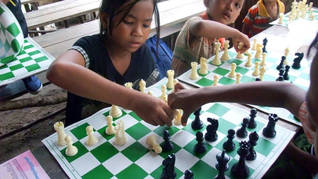Cover image of the project ECHECS contre échec