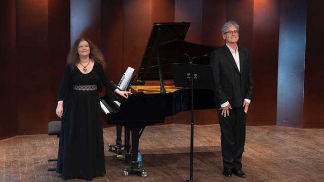 Imagen de portada del proyecto Debussy/Ravel : Vincent le Texier & Ancuza Aprodu